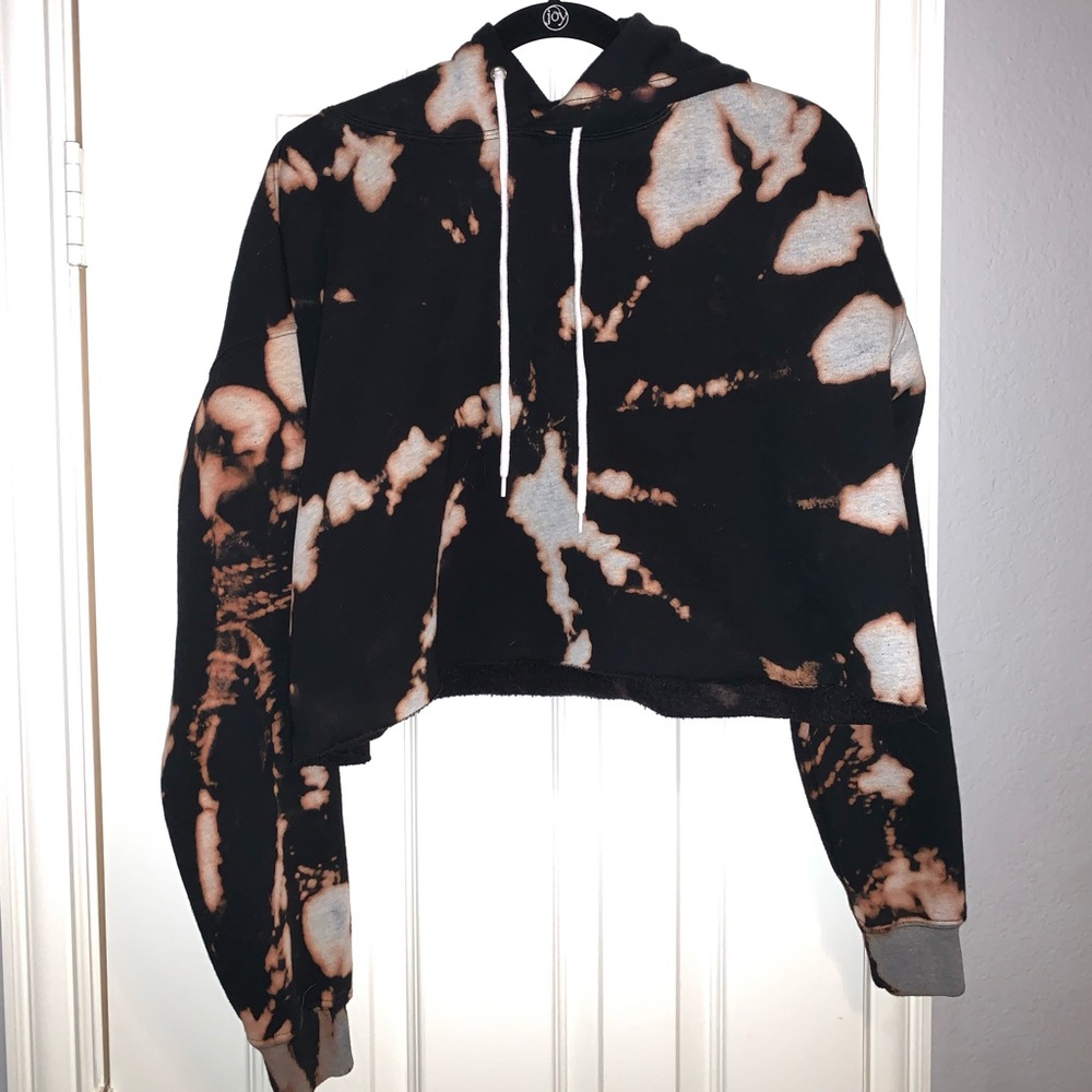 ACID WASH CROPPED HOODIE